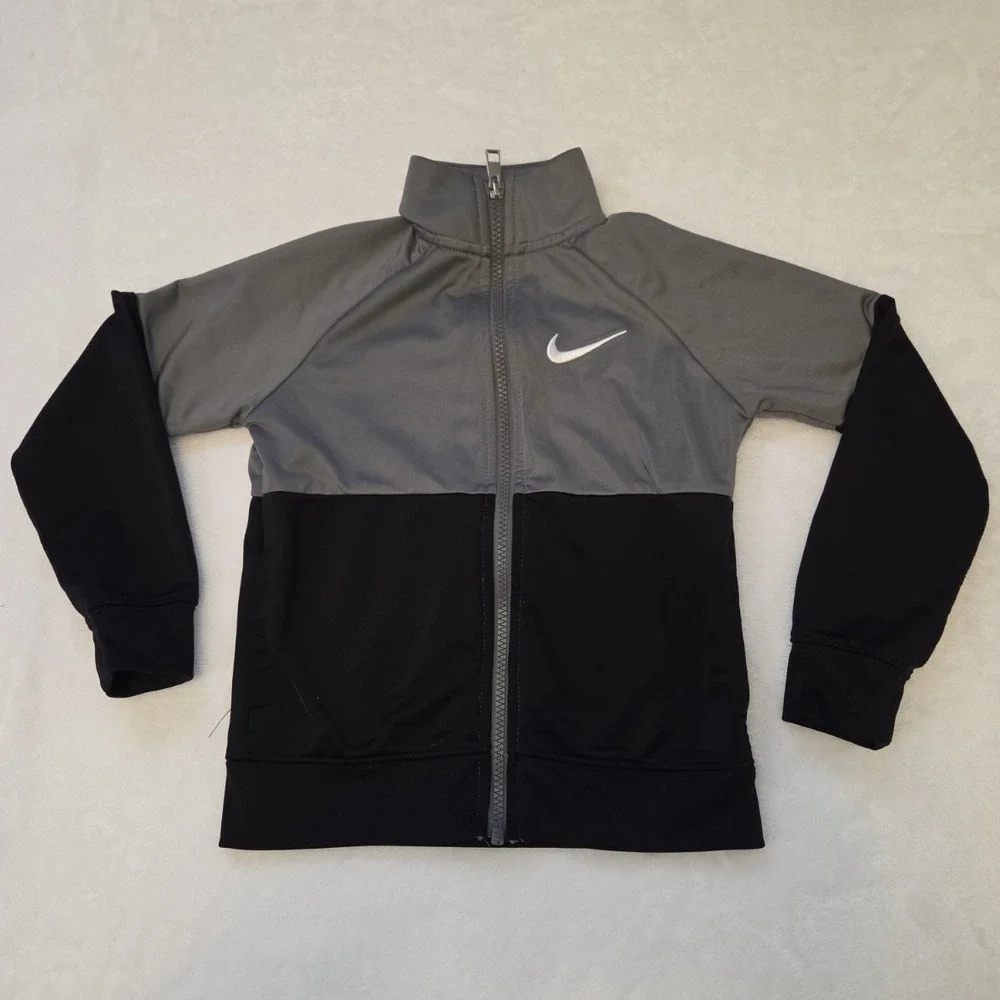 078 Nike Boys Colorblock Full Zip Track Jacket Gray/Black Size 4-5 Years
